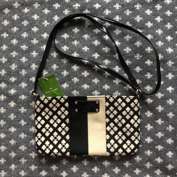 kate spade Handbags - NWT Kate Spade Presley Classic Spade Crossbody Bag